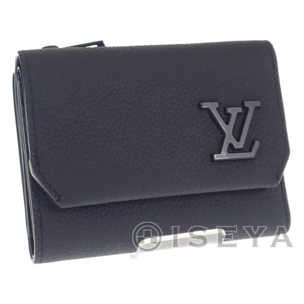 440108 01 Louis Vuitton Aerogram Pilot Trifold Wallet Black