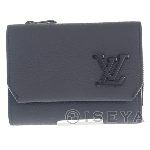 440108 02 Louis Vuitton Aerogram Pilot Trifold Wallet Black