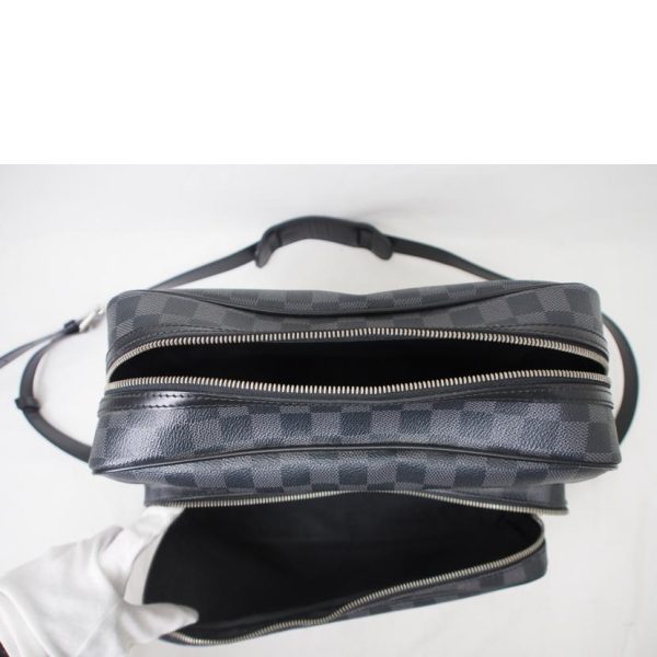 44035 8 Louis Vuitton IO Messenger Bag Damier Graphite