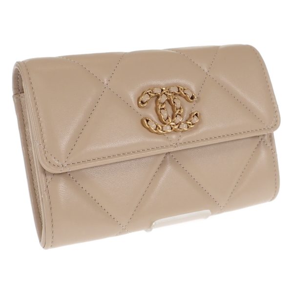 440770 01 Chanel 19 Flap Matelasse Bifold Wallet Beige