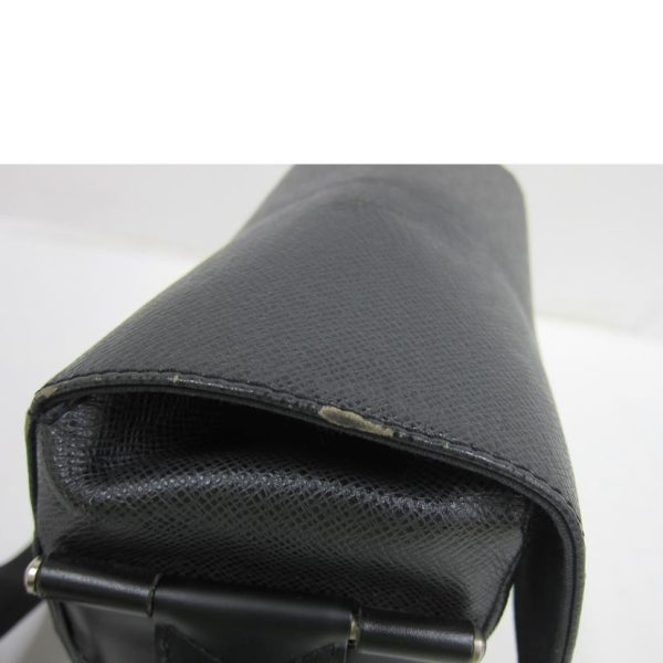 44172 5 Louis Vuitton Yaranga Backpack Noir