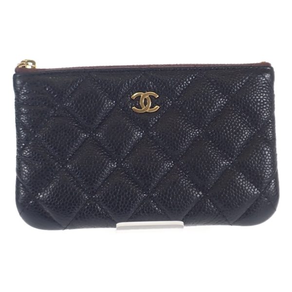 442124 02 Chanel Matelasse Classic Mini Pouch Caviar Black