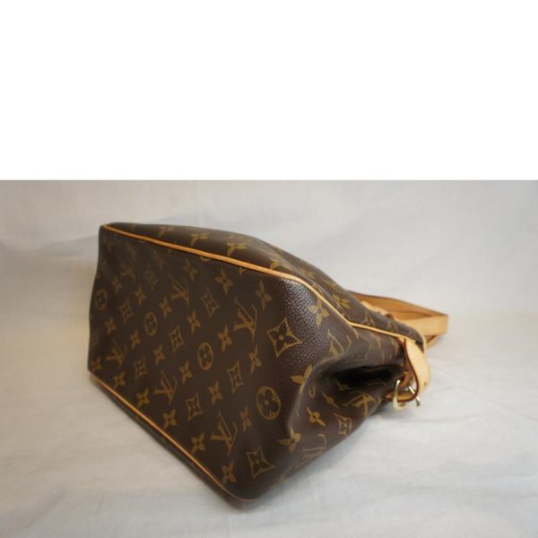 44301 3 Louis Vuitton Batignolles Monogram Tote Bag Brown