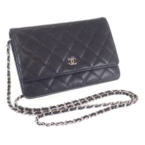 443128 01 Chanel Camellia Chain Lambskin Wallet Beige