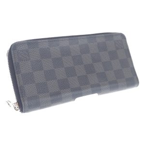 443348 01 Louis Vuitton Taurillon Monogram Steamer Wearable Wallet Black