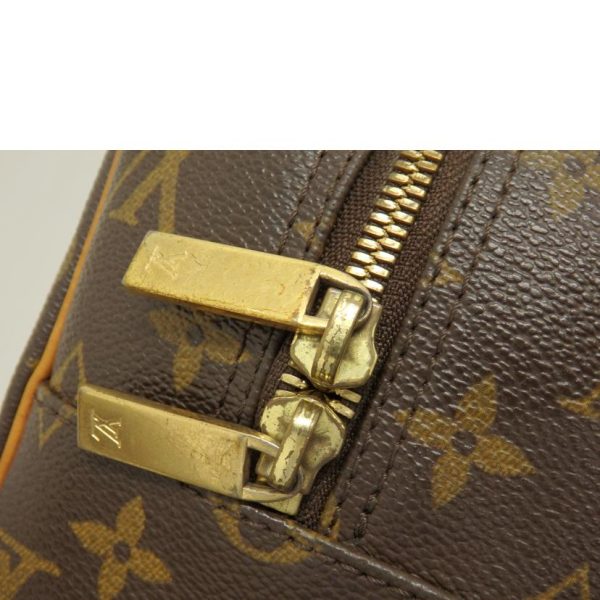 44669 7 Louis Vuitton Cité MM Bag Monogram