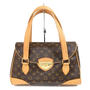 46837 1 Louis Vuitton Lock Me Hobo Bag Noir