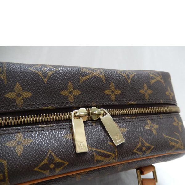 46914 6 Louis Vuitton Cité MM Bag Monogram