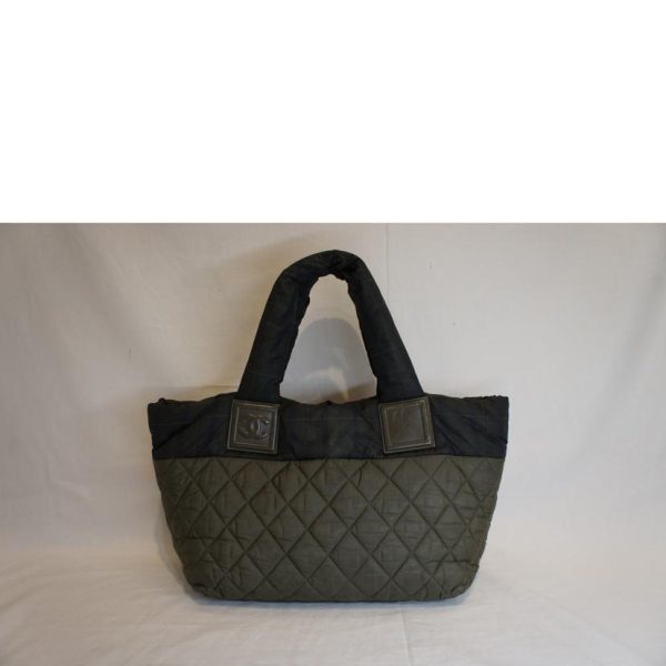 47289 2 Chanel Coco Cocoon Quilted Tote Bag Black