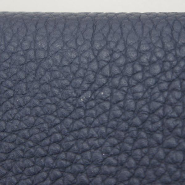 47439 10 Louis Vuitton Portefeuil Capucines Compact Wallet Black