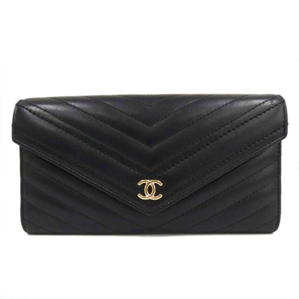 47486 1 Chanel Chevron V Stitch Fold Wallet