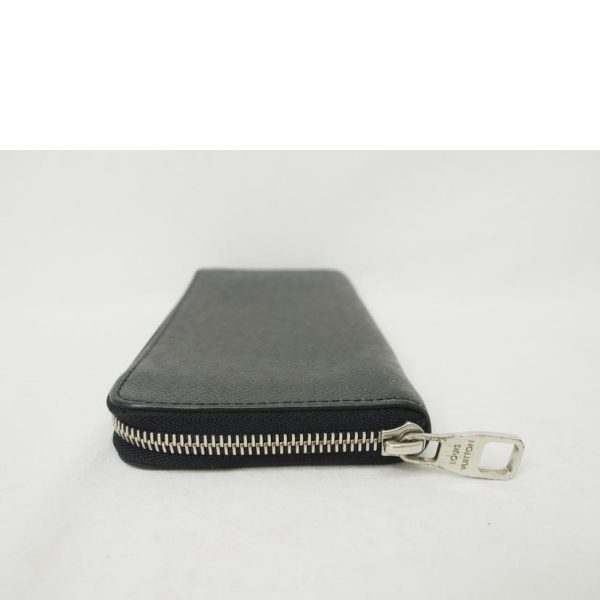 48113 3 Louis Vuitton Zippy Wallet Vertical Taiga Noir