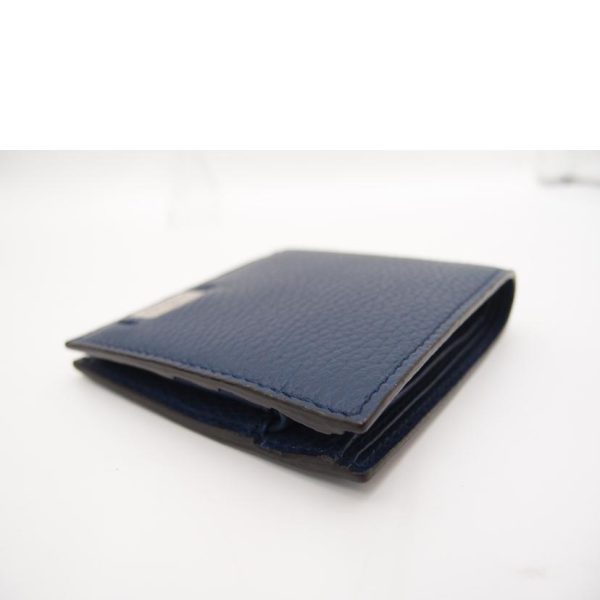 48862 3 Gucci Metal Tag Grained Leather Bi Fold Wallet Blue