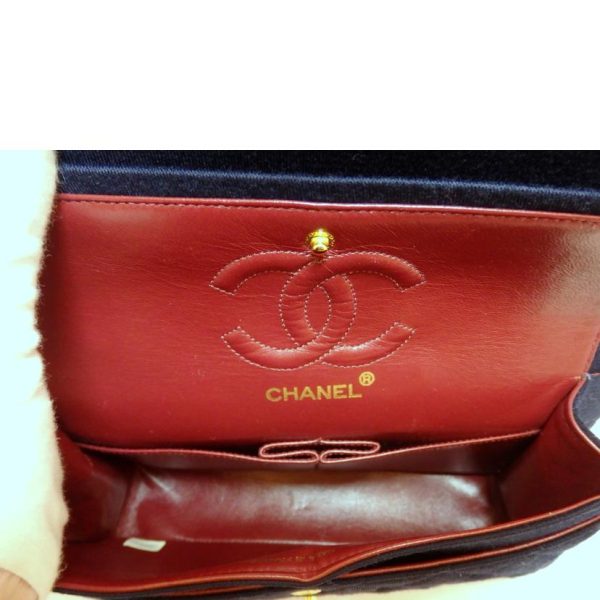 48982 10 Chanel Mini Matelasse Quilted Chain Shoulder Bag Navy