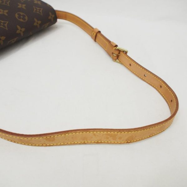 49633 5 Louis Vuitton Musette Tango Bag Monogram Brown