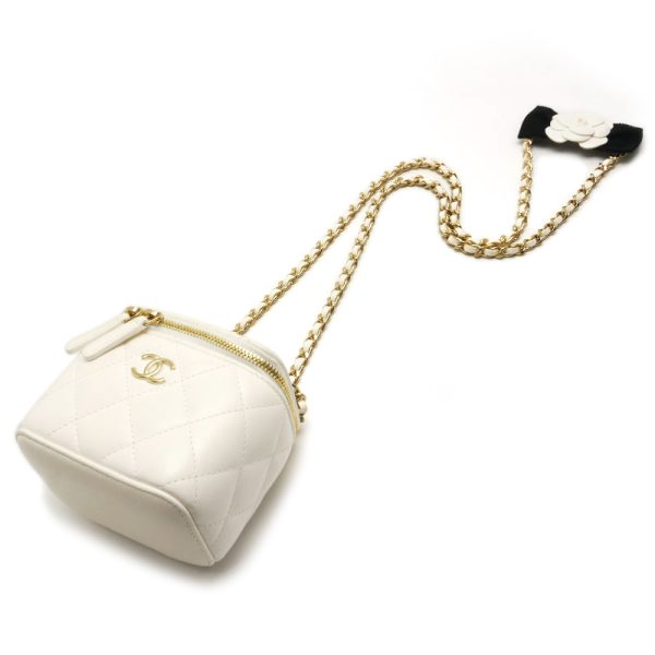 4sh0254 2 CHANEL mini chain vanity bag Matelasse leather white gold hardware storage bag