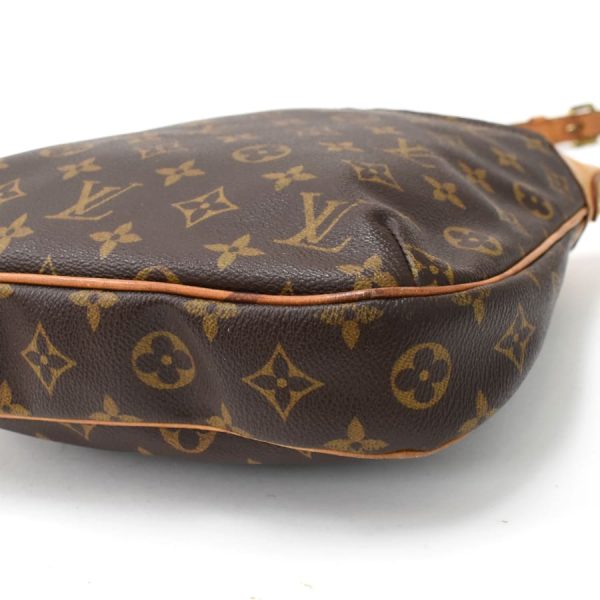 5000001884121109 6 LOUIS VUITTON Odeon PM Shoulder Bag Monogram Brown