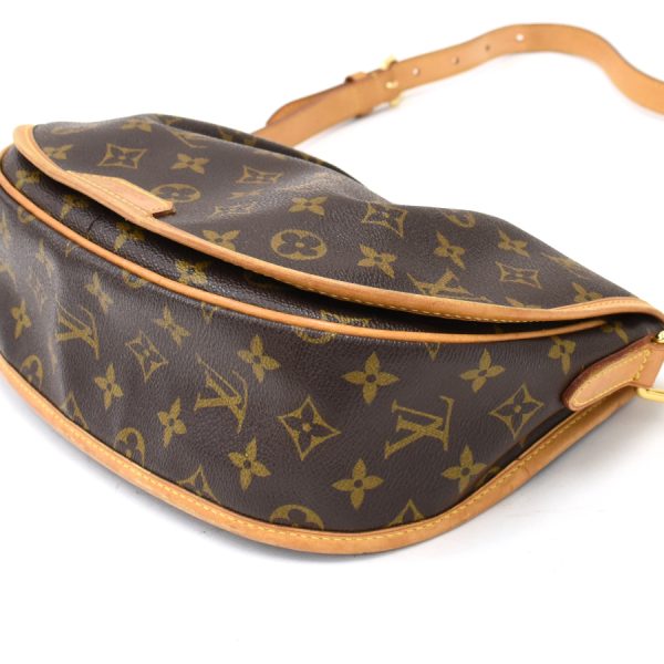 binary comment LOUIS VUITTON Menilmontant PM Bag M40474 Monogram Brown