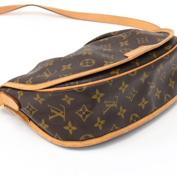 binary comment LOUIS VUITTON Menilmontant PM Bag M40474 Monogram Brown