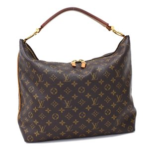 5000001884122055 1 Louis Vuitton District MM NV Shoulder Bag