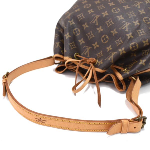 5000001884122584 6 LOUIS VUITTON Petit Noe Shoulder Bag Drawstring M42226 Monogram Brown