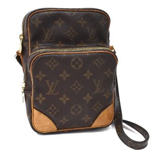 5000001884122586 1 Louis Vuitton Black Calfskin Lockme Hobo