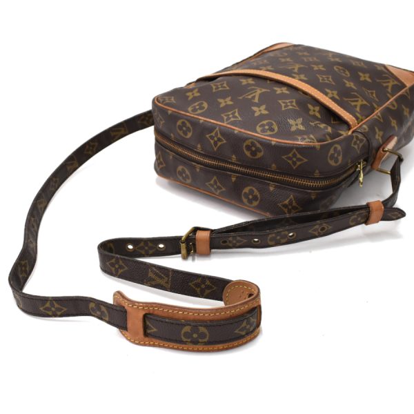 5000001884122701 7 Louis Vuitton Danube MM Shoulder Bag Monogram Brown