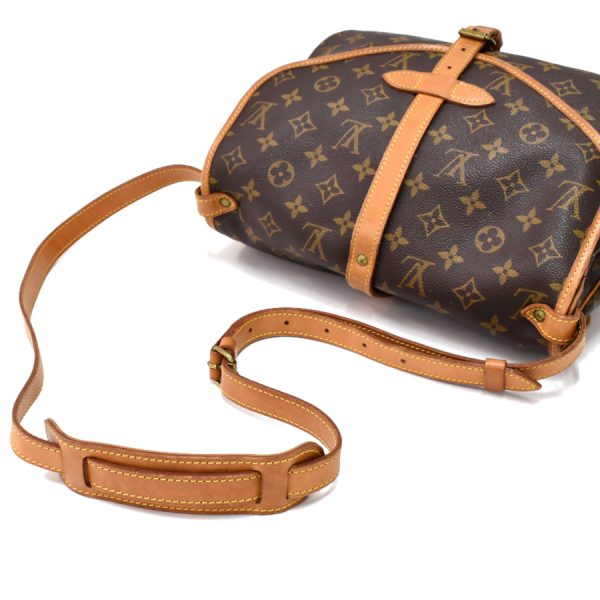 5000001884122718 6 Louis Vuitton Saumur 30 Shoulder Bag Monogram Brown