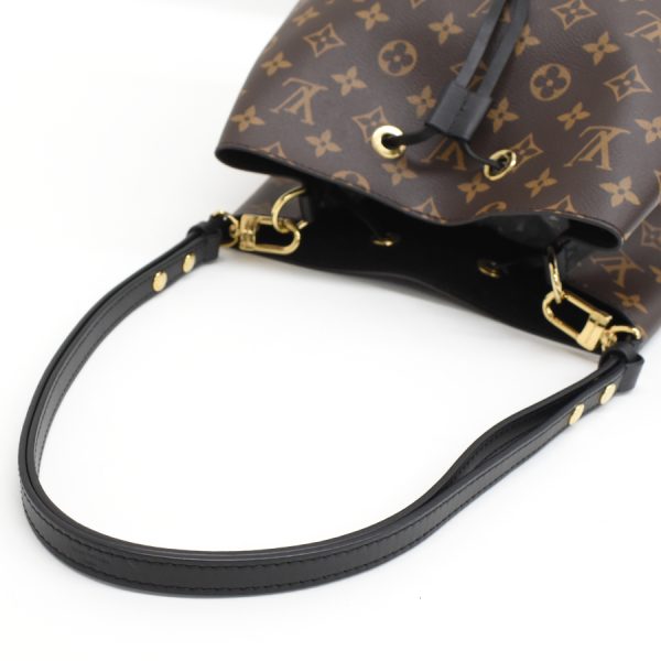 5000001884123811 7 Louis Vuitton NeoNoe shoulder bag Canvas Leather Black Noir