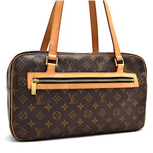 5000001889302671 1 Louis Vuitton Epi Reverie Shoulder Bag Black