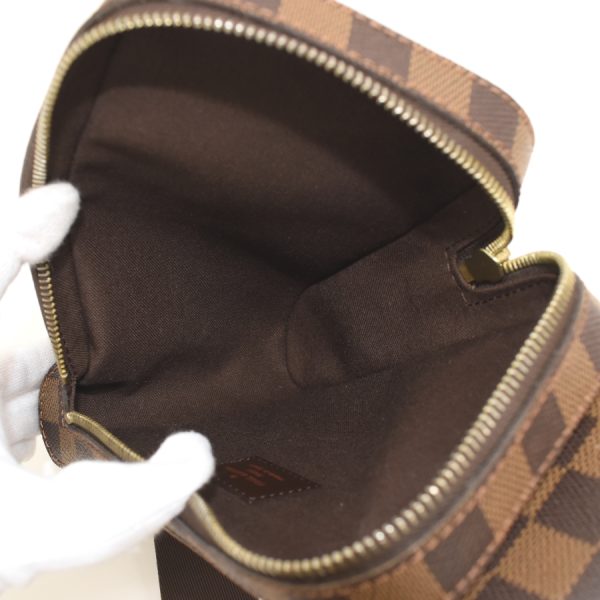 5000017884101540 8 Louis Vuitton Geronimos body bag Damier brown