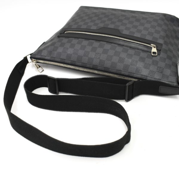 5000041884102331 7 Louis Vuitton Mick MM Messenger Shoulder Bag Damier Graphite Black