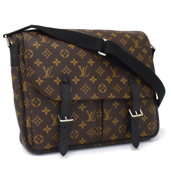 binary comment Louis Vuitton Christopher Messenger Shoulder Bag Monogram Macassar Brown