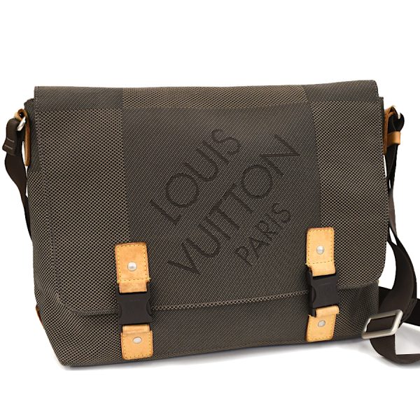 5000041884102428 1 Louis Vuitton Lou Messenger Shoulder Bag Damier Jean Tail Khaki