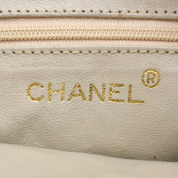 5000065884102486 8 CHANEL Chain Pochette Matelasse Coco Mark Tassel Ivory White