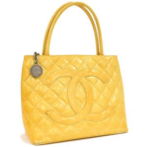 5000065884102537 1 Chanel Pink Quilted Caviar Old Medium Boy Bag