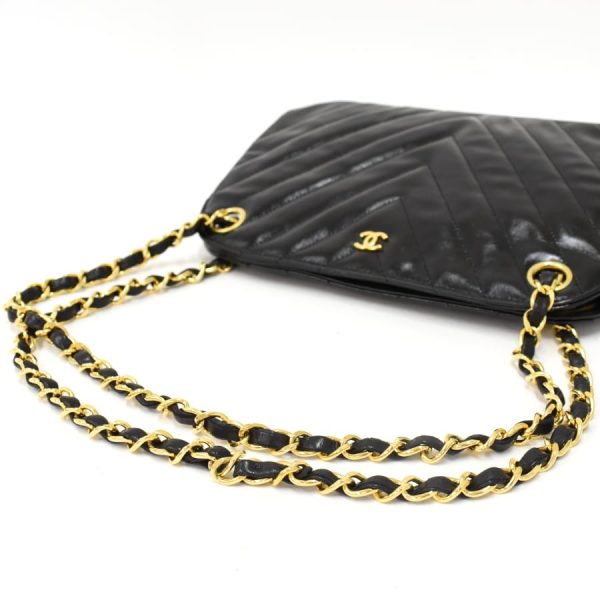 5000065884102799 6 CHANEL Chain Shoulder Bag V Stitch Chevron Leather Black