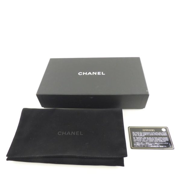 50017 8 Chanel Round Zipper Long Wallet Lambskin