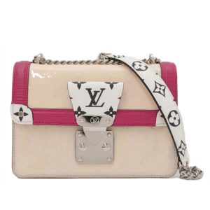 52382 1 Louis Vuitton Pochette Florentine Bag Monogram