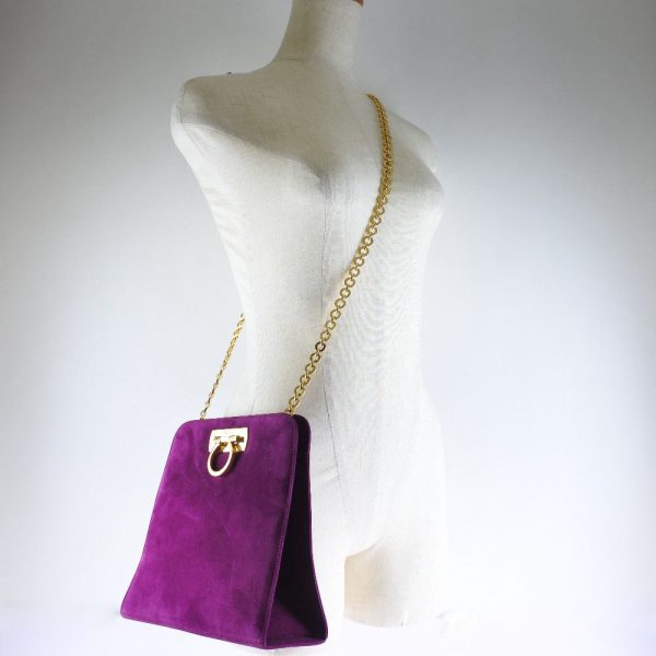 53140401 8 Salvatore Ferragamo Chain Shoulder Bag Gancini Suede Purple