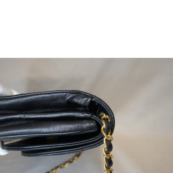 53426 13 Chanel Vintage Chain Shoulder Bag Lambskin