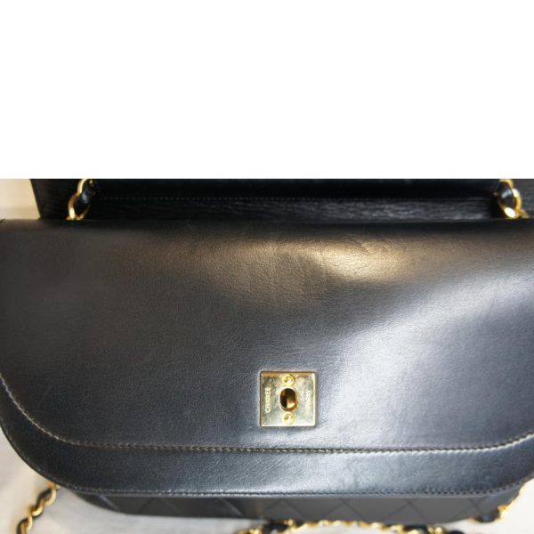 53426 9 Chanel Vintage Chain Shoulder Lamb Bag Black