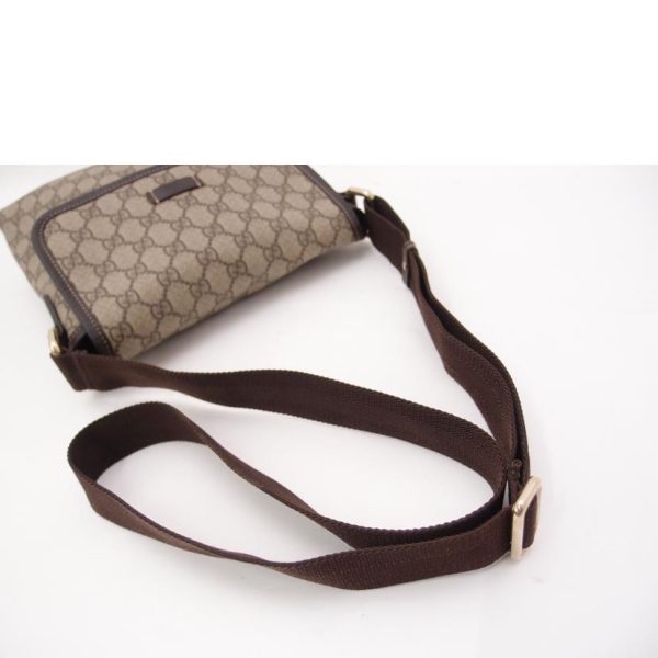 53464 4 Gucci GG Supreme Shoulder Bag Brown