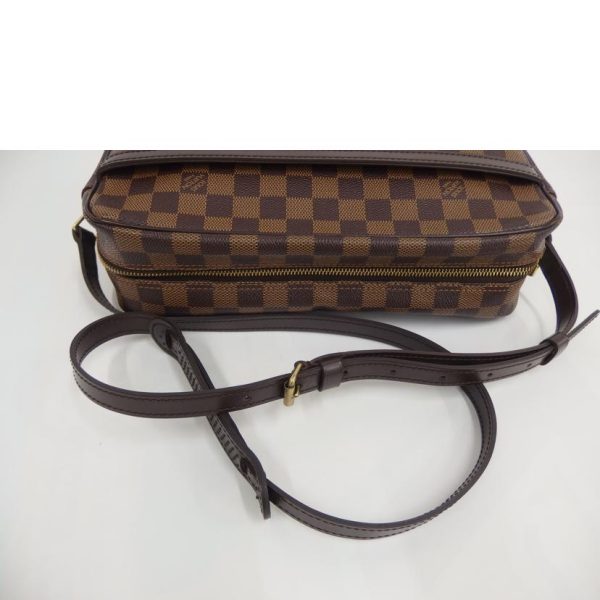 53772 3 Louis Vuitton Trocadero 27 Damier Bag