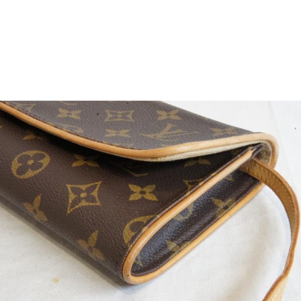 53907 10 Louis Vuitton Pochette Twin GM Monogram Clutch Bag Brown