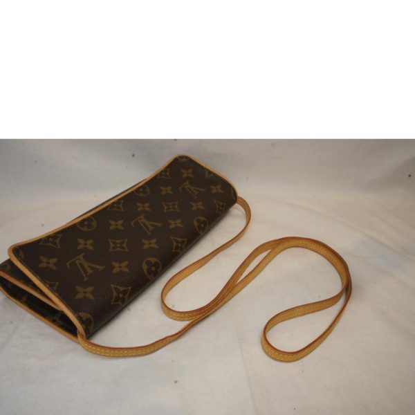 53907 4 Louis Vuitton Pochette Twin GM Monogram Clutch Bag Brown