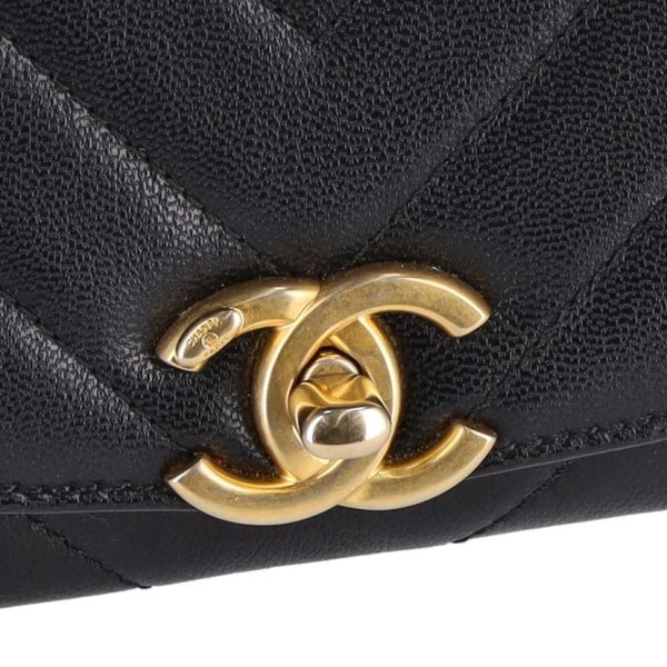 54331 8 Chanel V Stitch Top Handle Bag Caviar