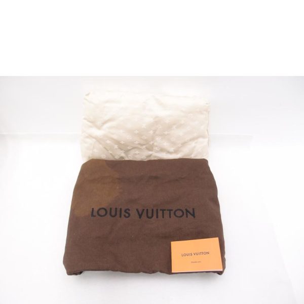 55154 8 Louis Vuitton Capucines MM Handbag Beige