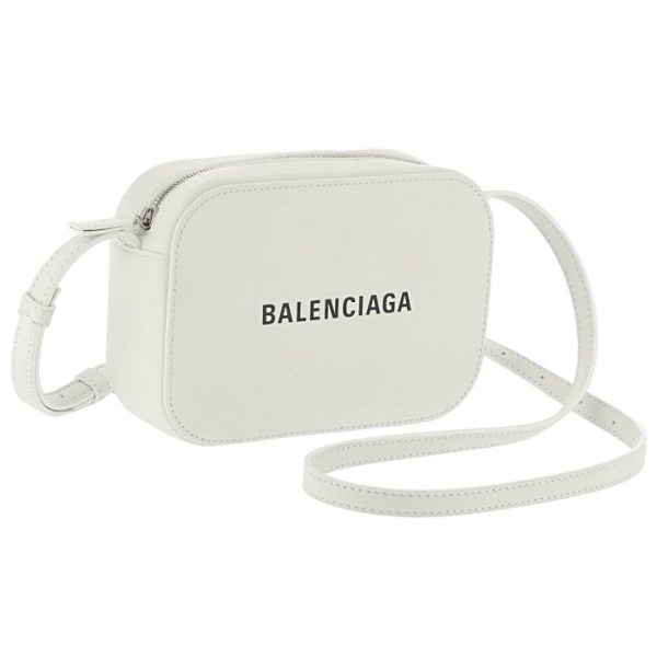 552372dlq4n9060 Balenciaga Everyday Camera Bag XS White