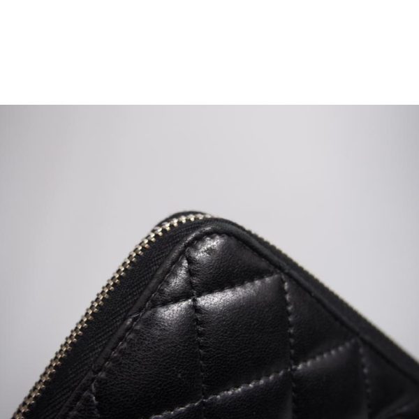 55320 8 Chanel Matelasse Round Wallet Bag Black